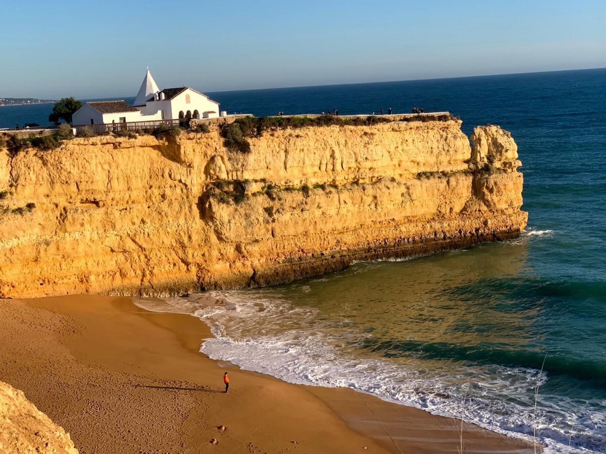 Castelo Da Esperanca Na Vila Sra Da Rocha Porches  Exterior foto