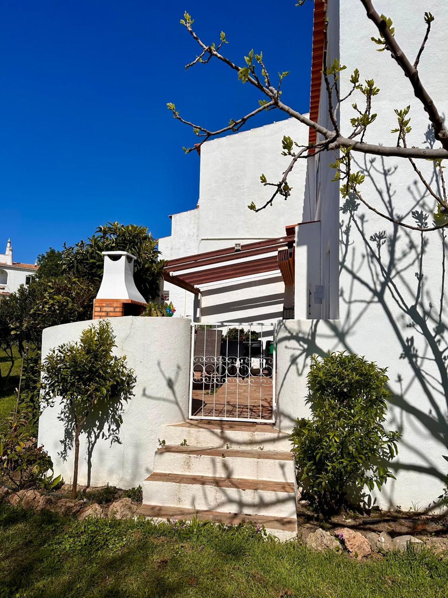 Castelo Da Esperanca Na Vila Sra Da Rocha Porches  Exterior foto